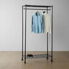 Wieszak na ubrania Amazon Basics z górną i dolną półką, 89 x 44 x 179 cm