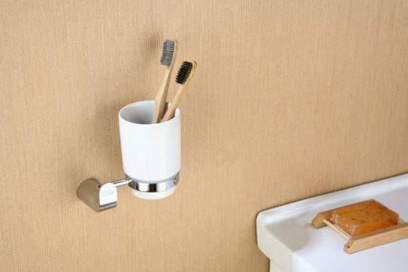 Uchwyt ze szklanką  EMI-85050