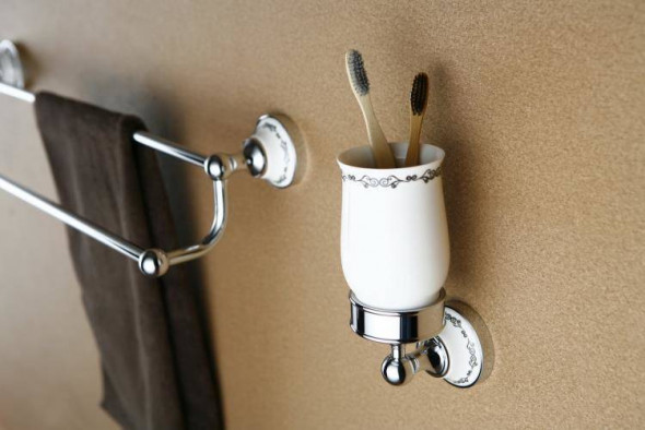 Uchwyt ze szklanką  NIK-57050