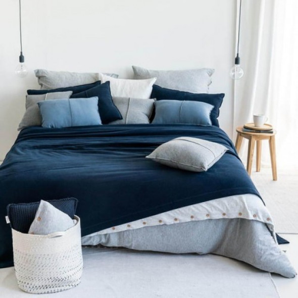 Narzuta jak ulubiona bluza granatowa