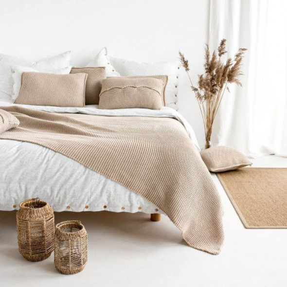 Narzuta leniwy poranek beżowa