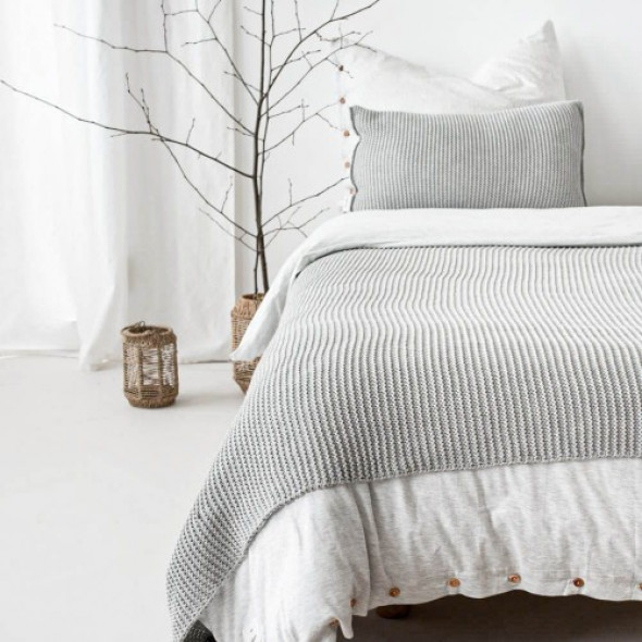 Narzuta leniwy poranek szara