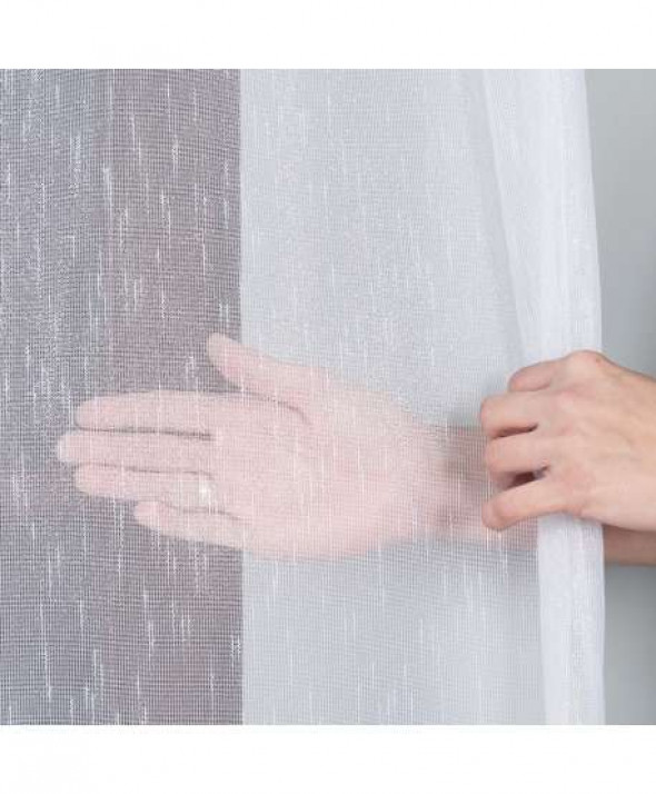 Firanka biała fantazyjna 003579 wys. 330 cm.