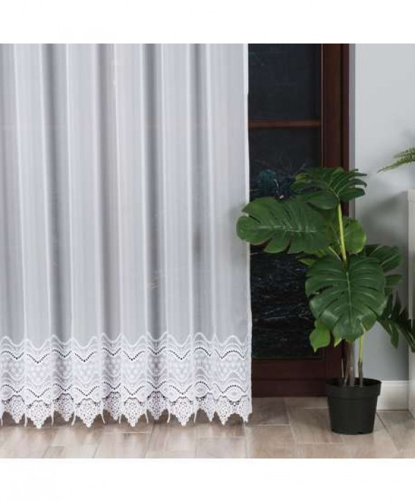 Firanka biała z aplikacją z samym dołem 812216 250 cm.