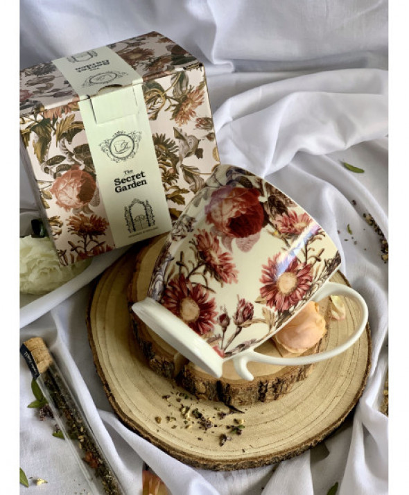 Kubek na stopce jumbo 480 ml PEONY