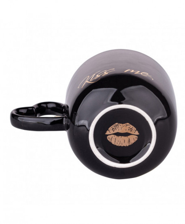 Kubek na Walentynki porcelanowy Kiss Me 400 ml czarny