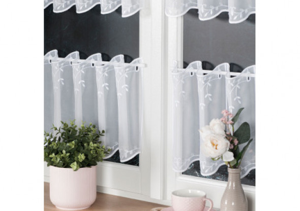 Zazdrostka biała haftowana na woalu 029892 90 cm.