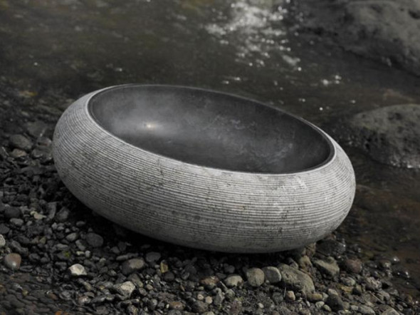 Umywalka kamienna nablatowa Bathco Fiji Negro 00315