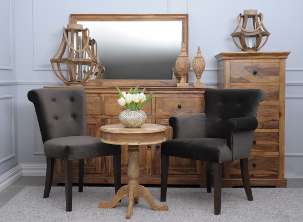 Krzesło tapicerowane OLNEY z podłokietnikiem - Kolekcja Chesterfield