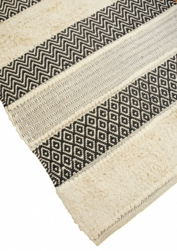 Chodnik w strukturalny wzór w stylu BOHO