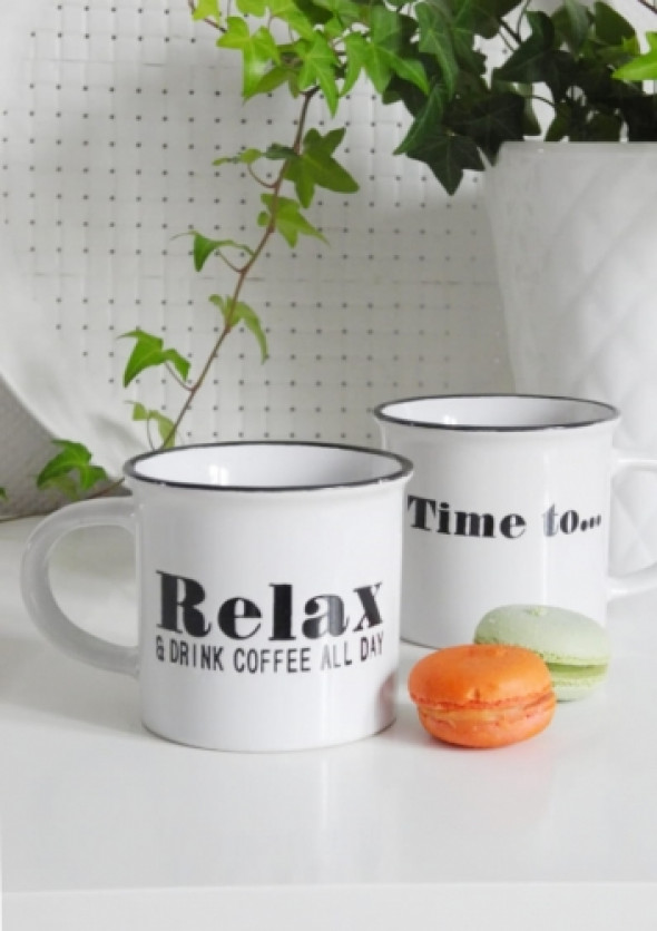 Kubek biały z czarnym rantem RELAX