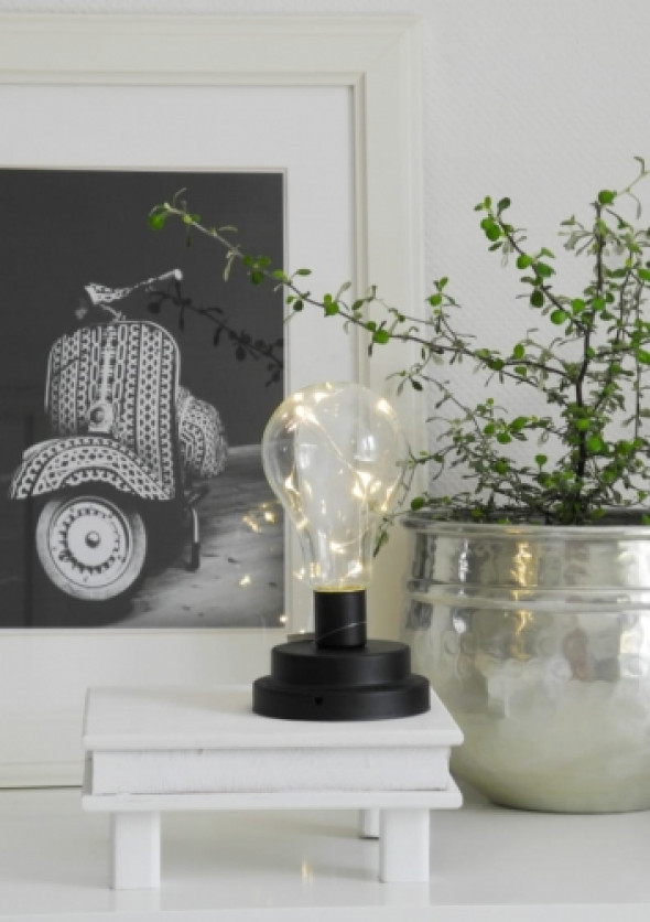 Lampka - żarówka ze światełkami LED BULB