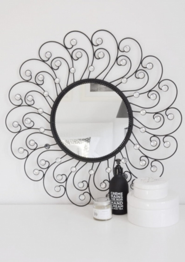 Lustro w fantazyjnej czarnej ramie BLACK