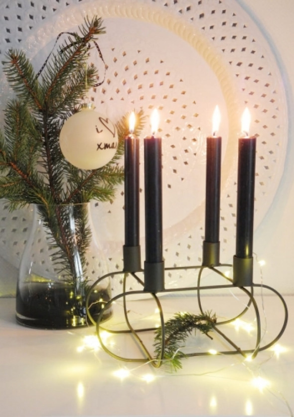 Świecznik adwentowy czarny na cztery świece BLACK