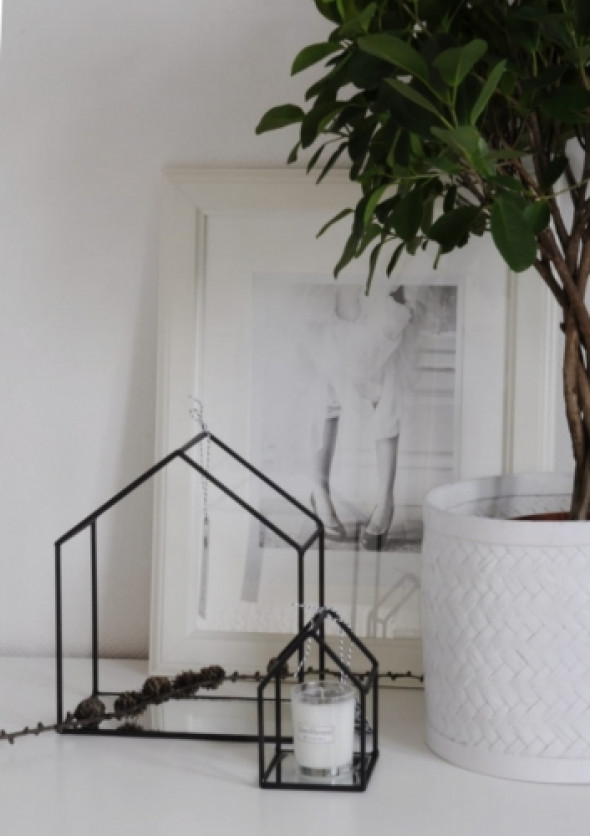 Świeczniki w kształcie domków z lustrzanym dnem HOUSE