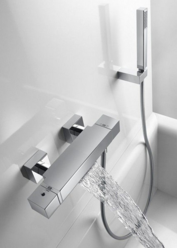 Tres Cuadro bateria wannowa termostatyczna kaskada + zestaw prysznicowy chrom 1.07.174.9