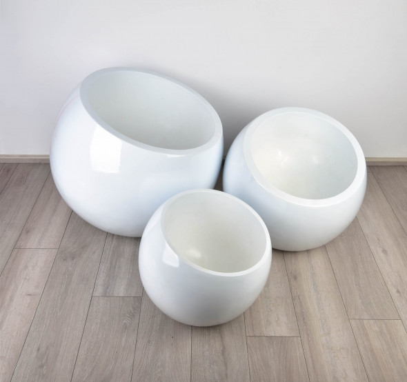 Doniczka skośna z włókna szklanego NEVA WHITE Ø 77cm/64cm biała