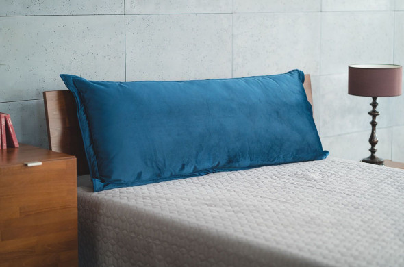 Poduszka na zagłówek PILLOW CHIC 2 VELVET 160 granatowa
