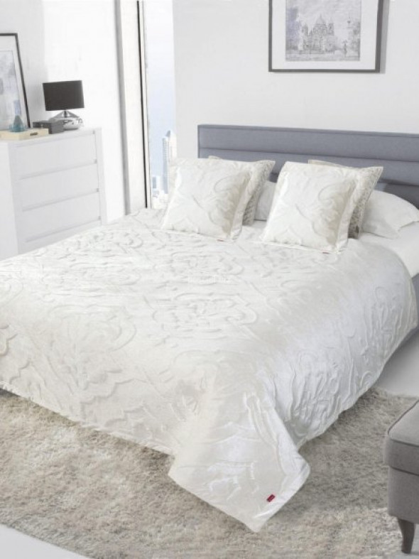 Narzuta welwet kremowa z wzorem 240x220