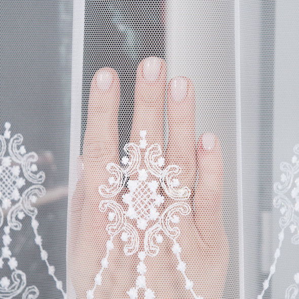 Firanka haftowana 033401 - wysokość 160 cm - biała