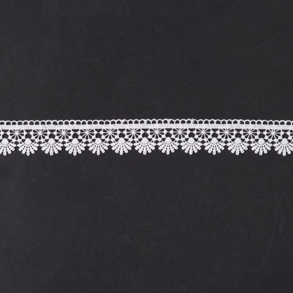 Gipiura 072967 - wysokość 4 cm - biały