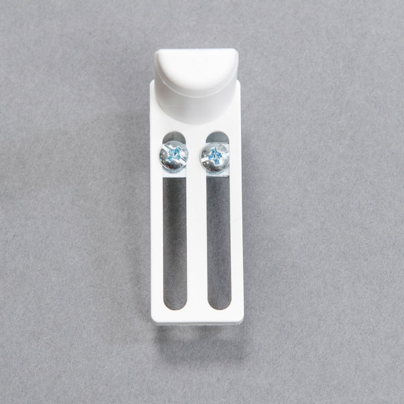 Uchwyt bezinwazyjny do rolety rzymskiej